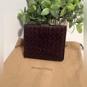 Bottega Veneta Intrecciato Compact Wallet